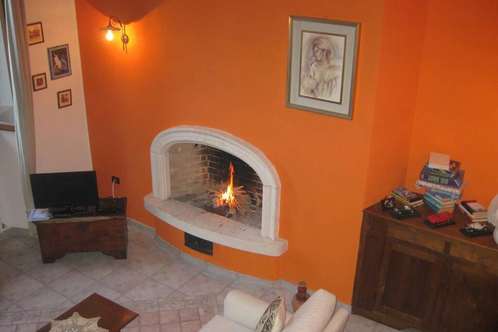 Romantica La Filanda Sala Comacina Bagian luar foto